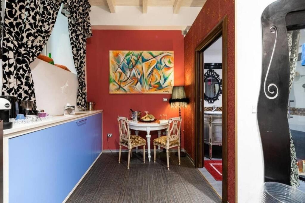 Apt 2 In The Historic Center Bari Exterior photo